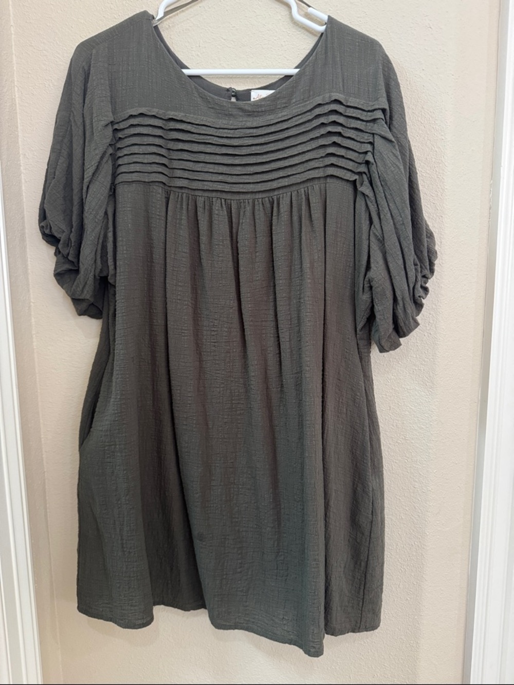 Relaxed Pintuck Peasant Tunic in Olive Green